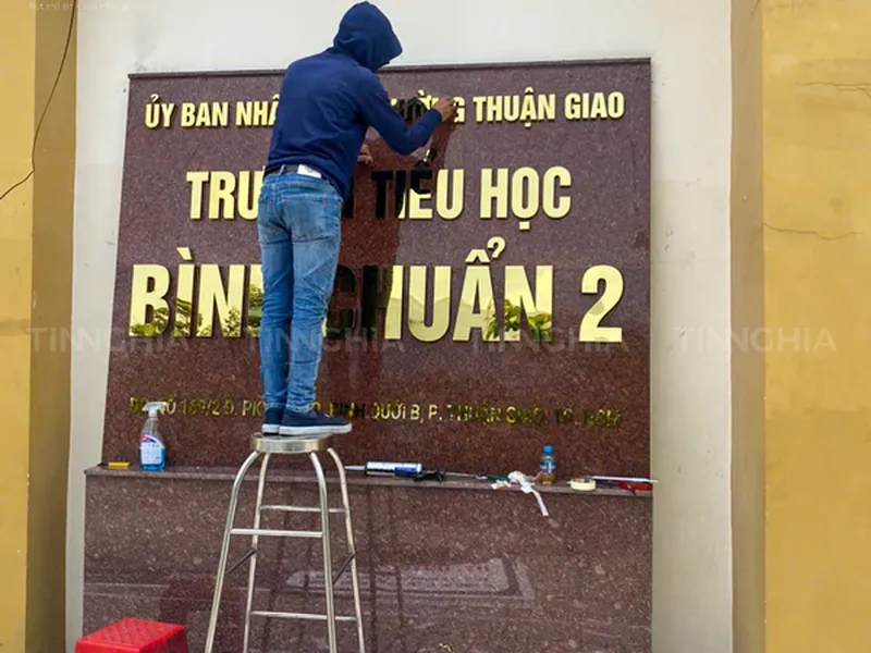 BẢNG HIỆU CHỮ NỔI INOX TRƯỜNG HỌC BÌNH DƯƠNG