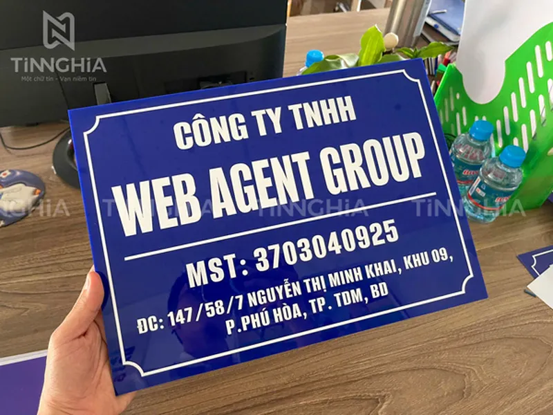BẢNG HIỆU MICA BÌNH DƯƠNG | BIỂN MICA, CHỮ NỔI MICA