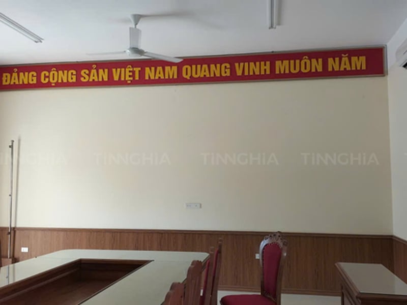 BIỂN HIỆU ĐẢNG CỘNG SẢN VIỆT NAM