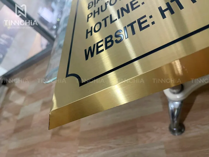 BIỂN HIỆU INOX ĂN MÒN DĨ AN