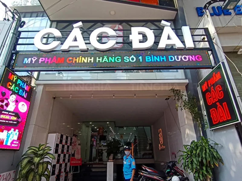 Làm Biển Hiệu Khung Sắt Chữ Nổi Bình Dương | Báo Giá Thi Công Biển Hiệu Bình Dương