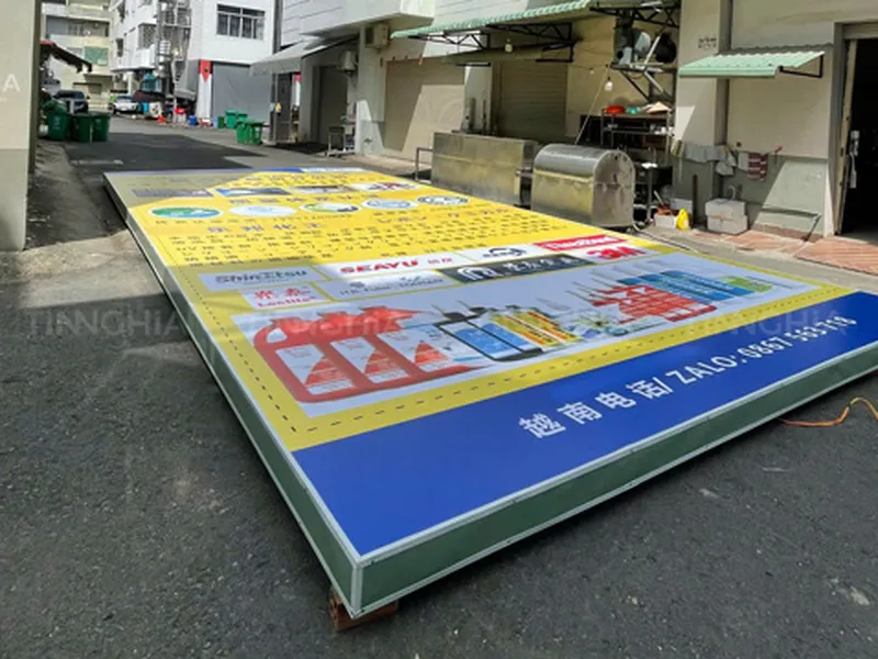 Làm Hộp Đèn Quảng Cáo TPHCM