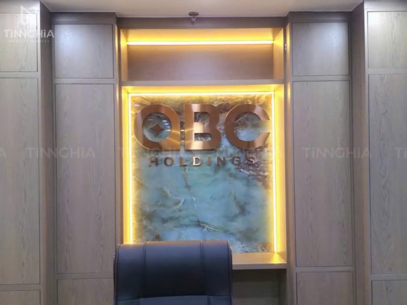 MẪU CHỮ INOX HỒNG VÂN XƯỚC ĐẸP SANG TRỌNG