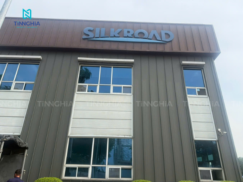 CHỮ INOX UỐN NỔI TẠI NHÀ XƯỞNG TP.HCM | THI CÔNG CÔNG TY SILKROAD