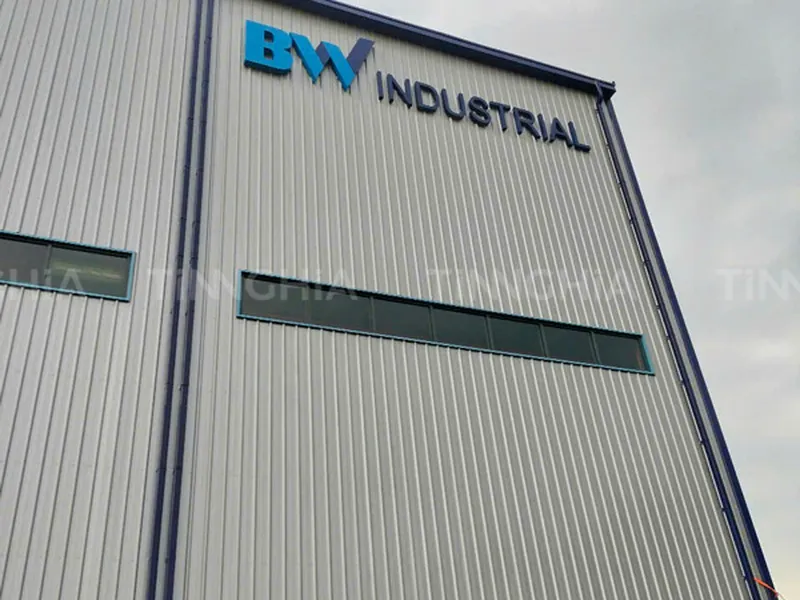 CHỮ INOX VIỀN NHÔM TÂN UYÊN | LÀM BIỂN HIỆU CÔNG TY TÂN UYÊN