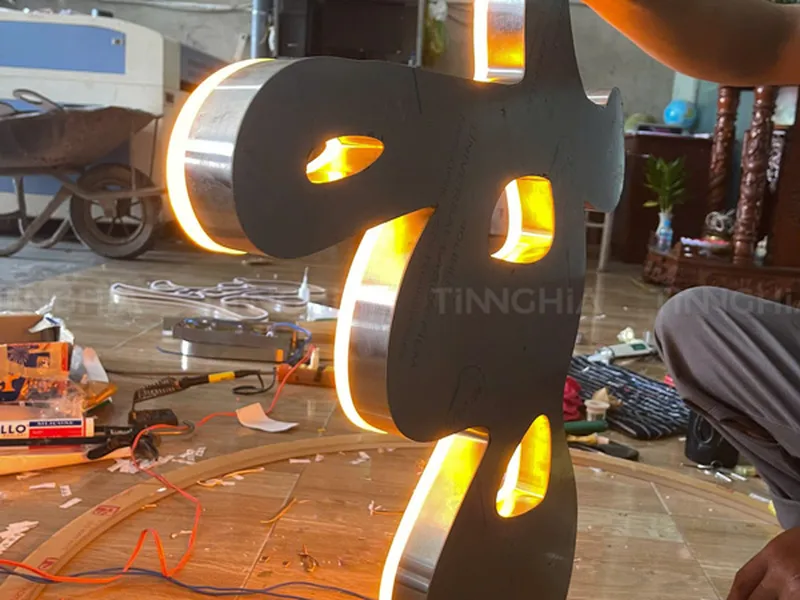 CHỮ NỔI INOX XƯỚC LED SÁNG CHÂN | Gắn Biển Hiệu Công Ty
