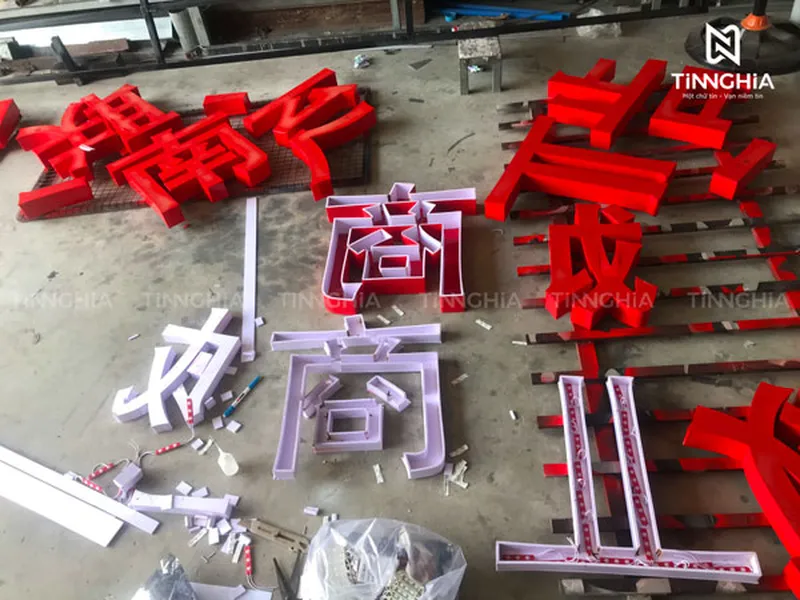 LÀM BIỂN CÔNG TY MICA BÌNH DƯƠNG