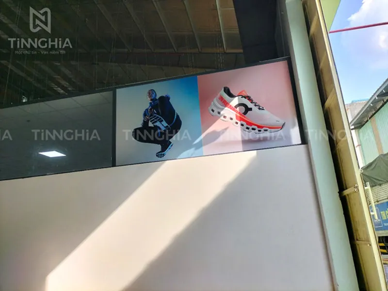 DÁN DECAL KÍNH THỦ DẦU MỘT | DECAL MỜ, DECAL IN HÌNH THEO YÊU CẦU