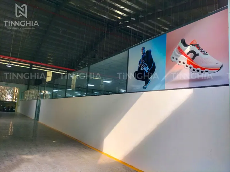 DÁN DECAL KÍNH THỦ DẦU MỘT | DECAL MỜ, DECAL IN HÌNH THEO YÊU CẦU