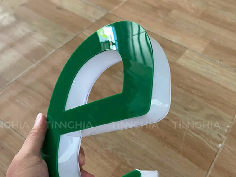 Mẫu Chữ Nổi Mica Sáng Chân Sáng Mặt – Tỏa Sáng Đẳng Cấp Thương Hiệu