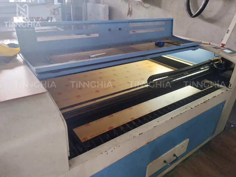 GIA CÔNG CHỮ MICA DĨ AN | BÁO GIÁ LÀM CHỮ NỔI MICA BÌNH DƯƠNG