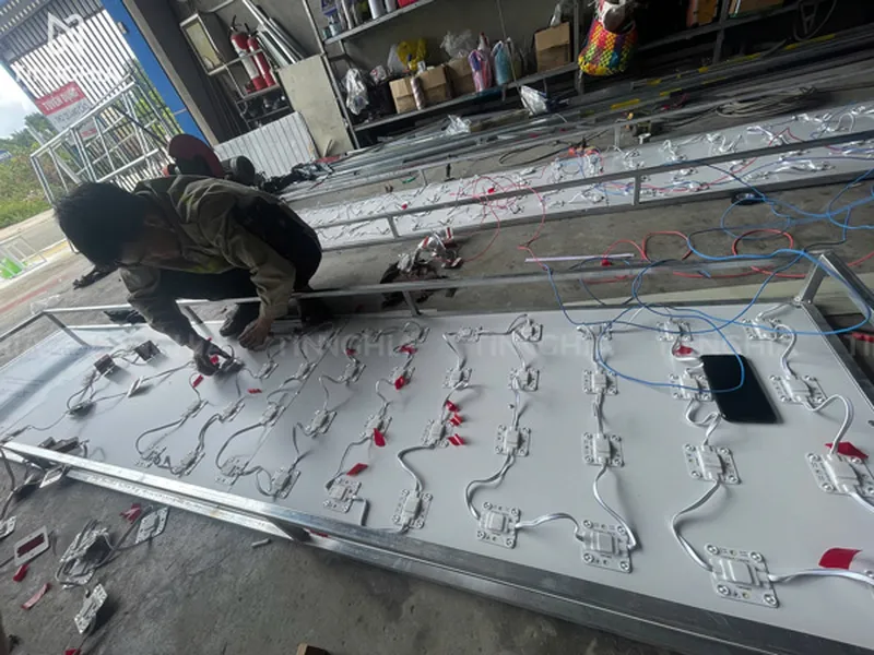 HỘP ĐÈN BẠT HIFLEX BÌNH DƯƠNG | LÀM BIỂN HỘP ĐÈN GIÁ RẺ