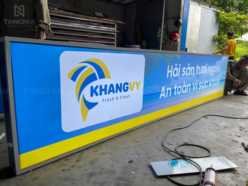 HỘP ĐÈN BẠT HIFLEX BÌNH DƯƠNG | LÀM BIỂN HỘP ĐÈN GIÁ RẺ