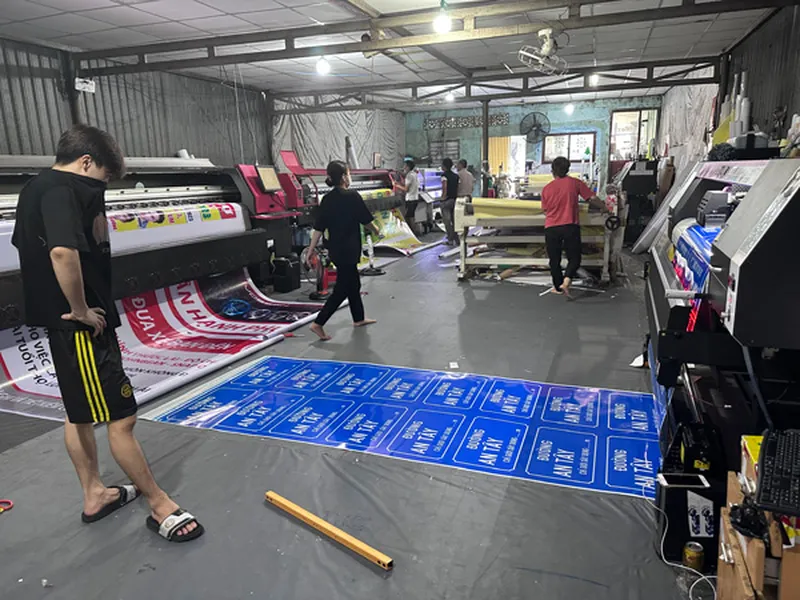 IN DECAL QUẢNG CÁO BẾN CÁT | BÁO GIÁ IN DECAL BÌNH DƯƠNG