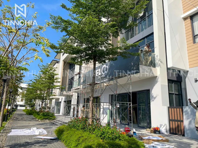 LÀM BẢNG HIỆU ALU CHỮ NỔI DĨ AN | THI CÔNG LẮP ĐẶT TẬN NƠI