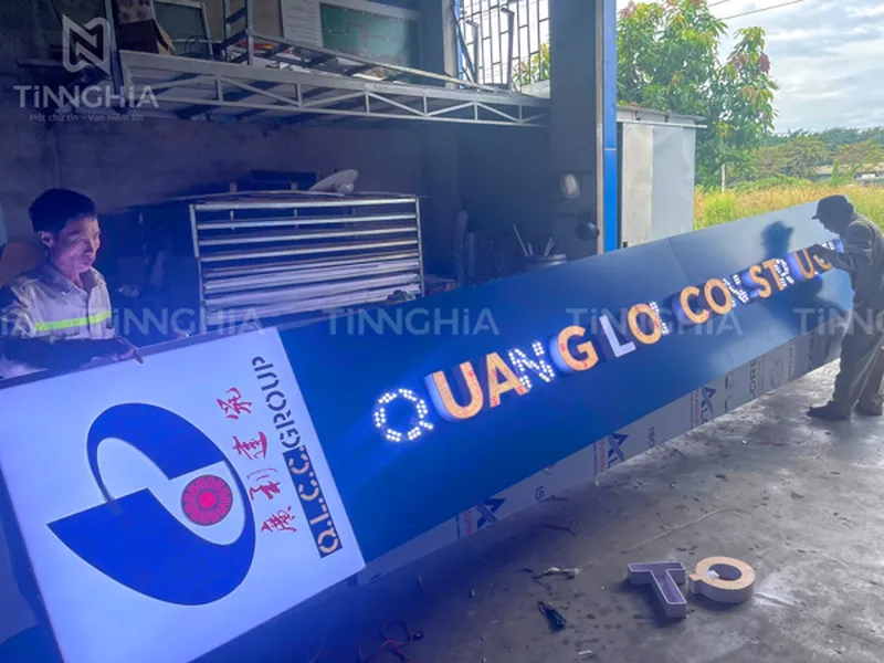 LÀM BẢNG HIỆU CÔNG TY BẾN CÁT | BIỂN ỐP ALU CHỮ NỔI ĐÈN LED