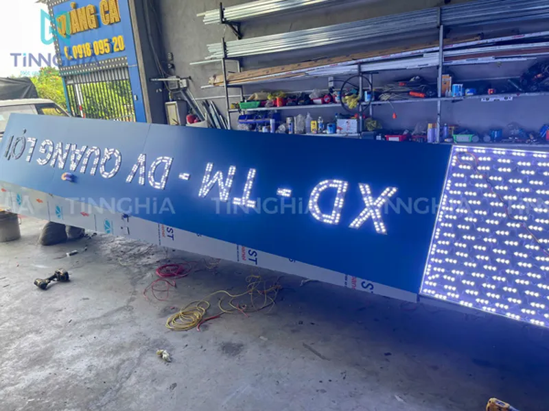 LÀM BẢNG HIỆU CÔNG TY BẾN CÁT | BIỂN ỐP ALU CHỮ NỔI ĐÈN LED
