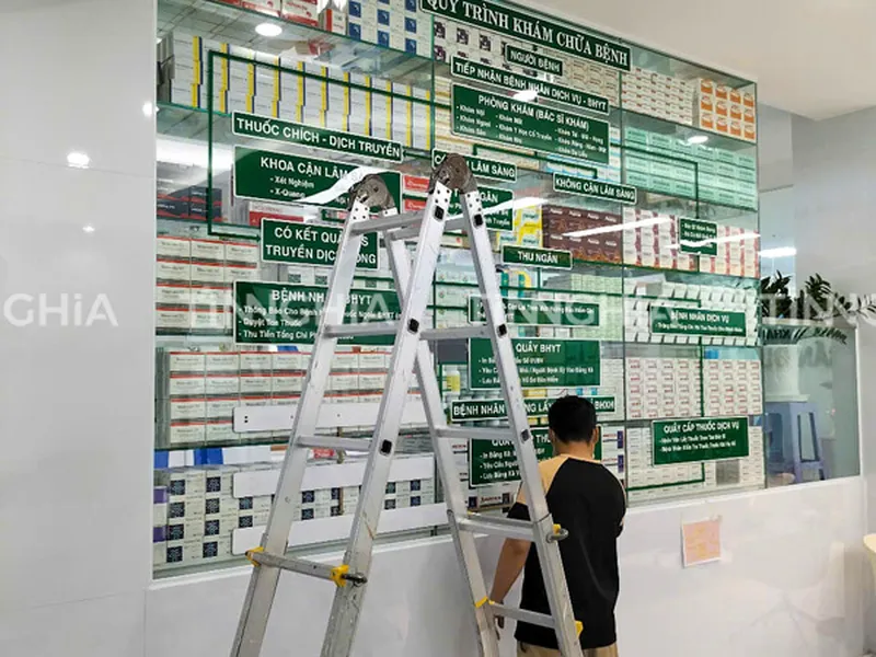 LÀM BẢNG HIỆU MICA TÂN UYÊN | BIỂN HIỆU MICA GIÁ RẺ