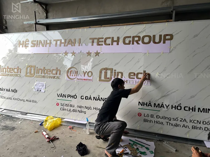 LÀM BẢNG HIỆU NHỰA GIẢ ĐÁ THUẬN AN | Ốp Nhựa Giả Đá, Alu Giả Đá Bảng Hiệu