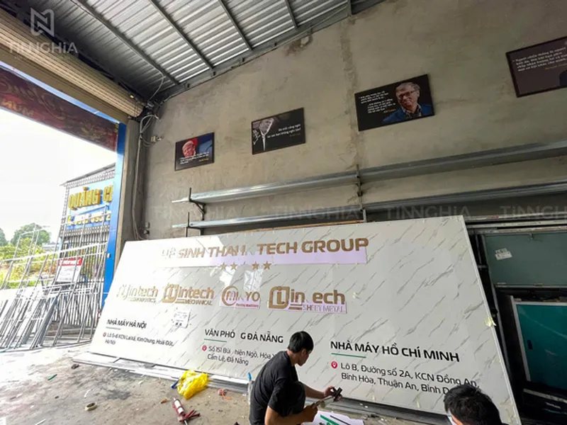 LÀM BẢNG HIỆU NHỰA GIẢ ĐÁ THUẬN AN | Ốp Nhựa Giả Đá, Alu Giả Đá Bảng Hiệu