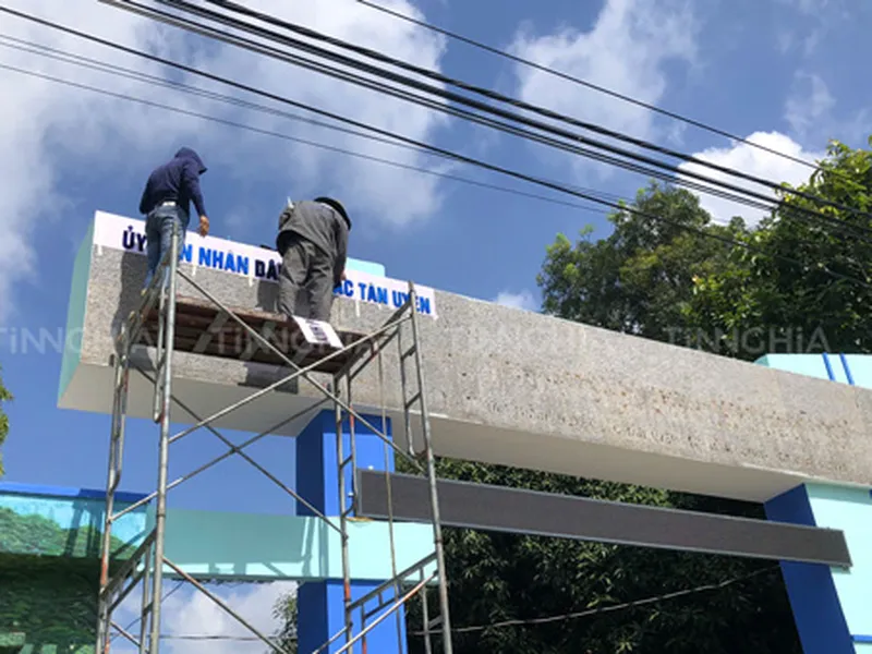 LÀM BẢNG HIỆU QUẢNG CÁO CHỮ NỔI GIÁ RẺ, BẮT MẮT