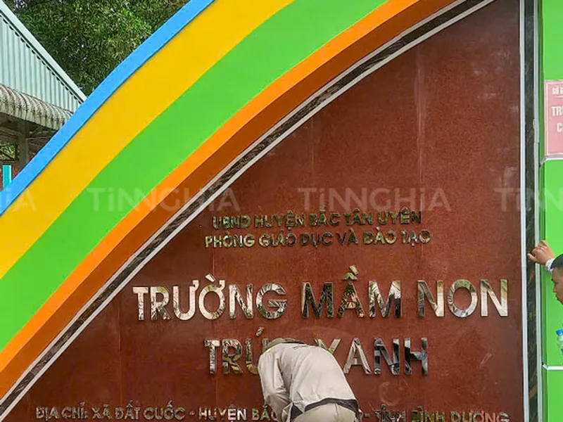 LÀM BIỂN HIỆU INOX BÌNH DƯƠNG | LÀM CHỮ INOX GẮN BẢNG HIỆU