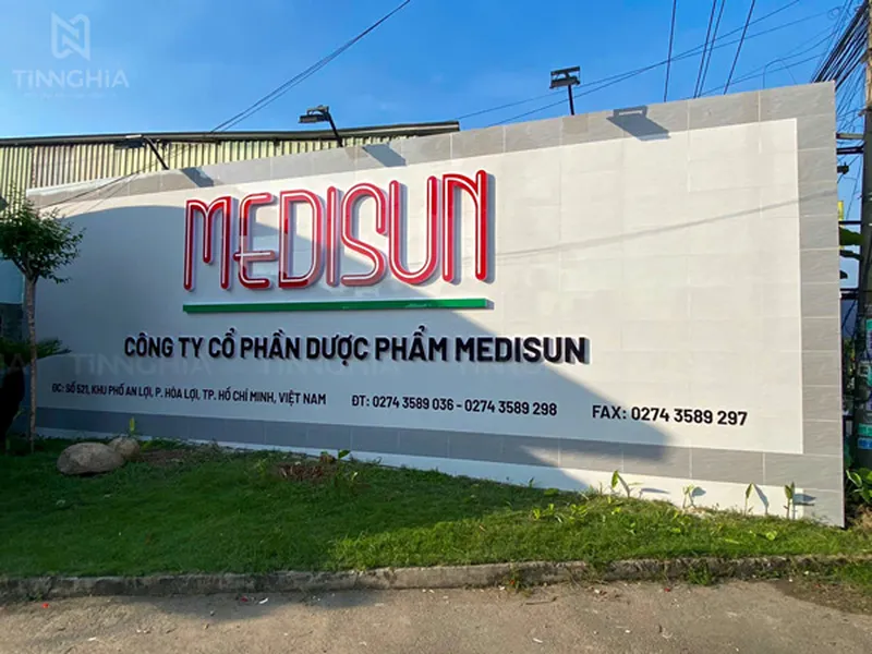 LÀM BIỂN HIỆU MICA CHỮ NỔI TPHCM