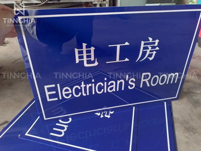 LÀM BIỂN HIỆU MICA TÂN UYÊN | LÀM BẢNG TÊN PHÒNG BAN GIÁ RẺ