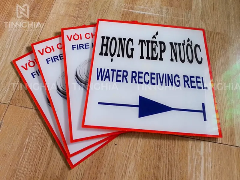 LÀM BIỂN MICA BẾN CÁT | LÀM BẢNG TÊN, BẢNG HIỆU MICA BÌNH DƯƠNG