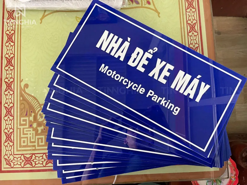 LÀM BIỂN MICA CHỈ DẪN GIÁ RẺ | DÙNG TRONG VĂN PHÒNG, TÒA NHÀ, BỆNH VIỆN...