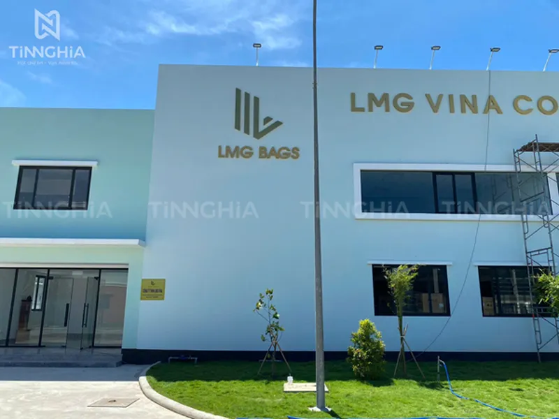 LÀM BIỂN QUẢNG CÁO BÀU BÀNG | BÁO GIÁ BIỂN HIỆU INOX ALU MICA