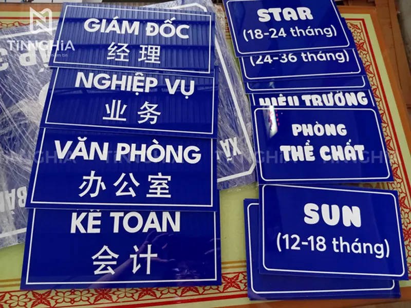 LÀM BIỂN TÊN PHÒNG SỐ LƯỢNG LỚN TẠI BÌNH DƯƠNG