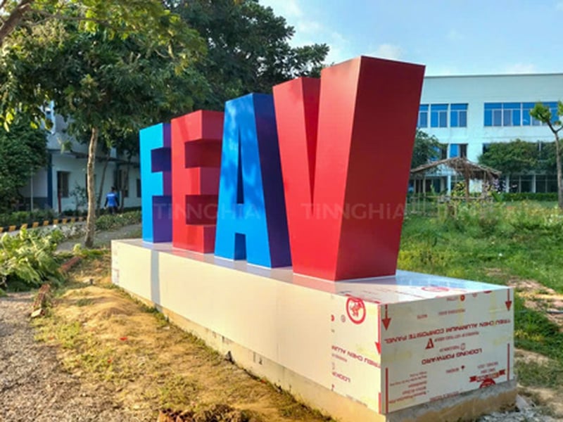 LÀM CHỮ ALU TPHCM | QUẢNG CÁO TÍN NGHĨA THI CÔNG DỰ ÁN CHỮ FEAV