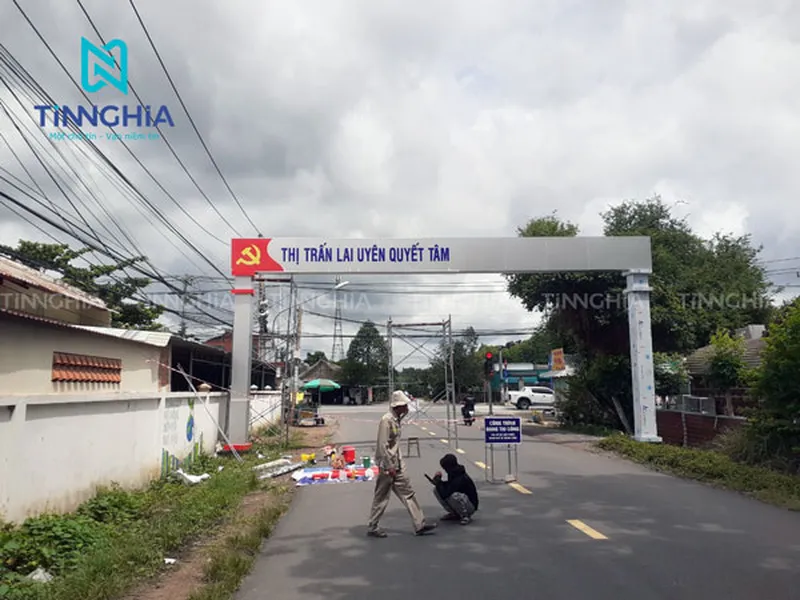 LÀM CỔNG CHÀO ỐP ALU GIÁ RẺ