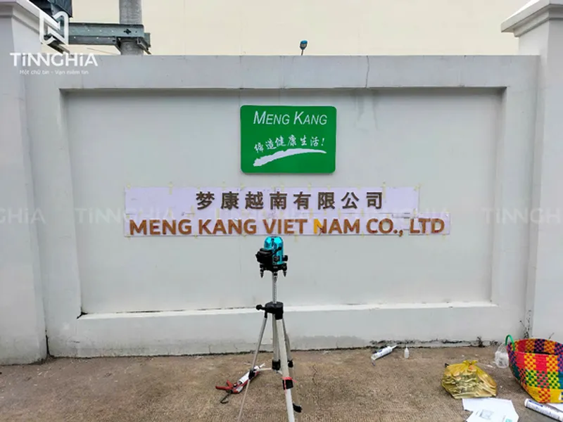 LÀM QUẢNG CÁO BÌNH DƯƠNG | BẢNG HIỆU, BIỂN HIỆU INOX, ALU, MICA