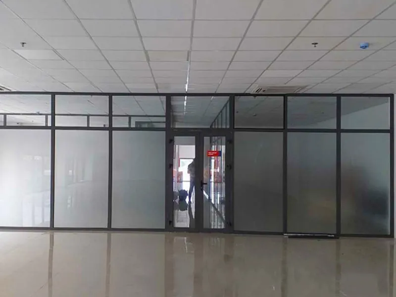 LÀM VÁCH NGĂN NHÔM KÍNH XINGFA BÀU BÀNG | NHÔM KÍNH XINGFA CHÍNH HÃNG