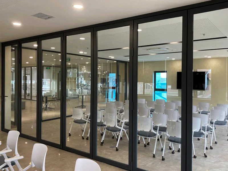 LÀM VÁCH NGĂN VĂN PHÒNG NHÔM XINGFA BÌNH DƯƠNG