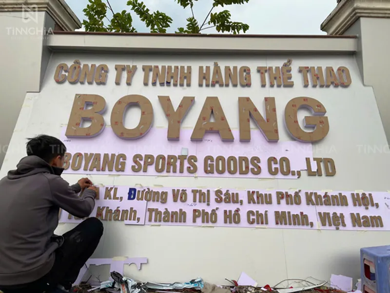 ỐP ALU BẢNG HIỆU BÌNH DƯƠNG | Biển Hiệu Ốp Tấm Alu Sang - Đẹp