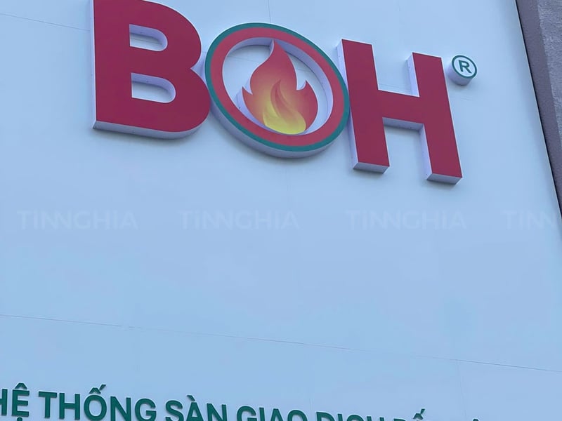 ỐP MẶT DỰNG ALU TPHCM | QUẢNG CÁO TÍN NGHĨA THI CÔNG