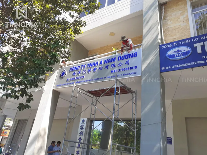 THI CÔNG BẢNG HIỆU ALU TẠI THỦ DẦU MỘT