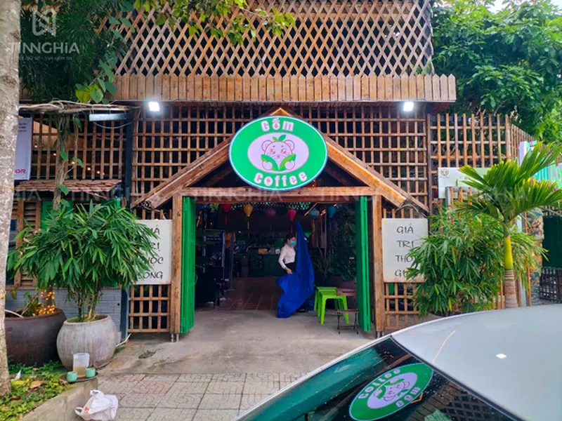 THI CÔNG BẢNG HIỆU CÀ PHÊ THƯƠNG HIỆU GỐM COFFEE
