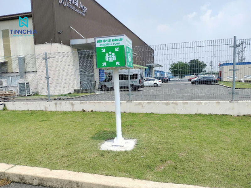 THI CÔNG TRỤ BIỂN BÁO GIAO THÔNG DÁN DECAL | TÍN NGHĨA
