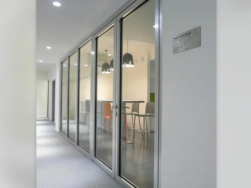 Lợi Ích Của Việc Sử Dụng Nhôm Kính Trong Xây Dựng