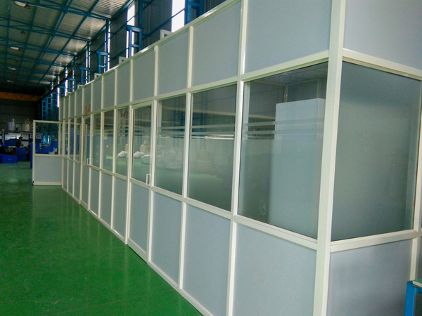 7 Lưu Ý Thi Công Vách Ngăn Nhôm Kính