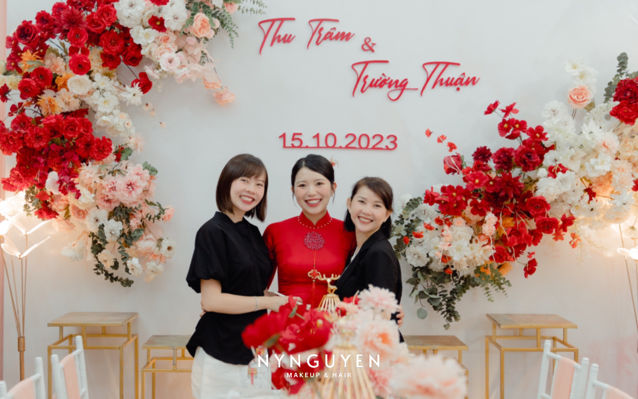 Nhiều cô dâu lựa chọn NyNguyen Makeup vì mức giá phù hợp với chất lượng mang lại Nhiều cô dâu lựa chọn NyNguyen Makeup vì mức giá phù hợp với chất lượng mang lại