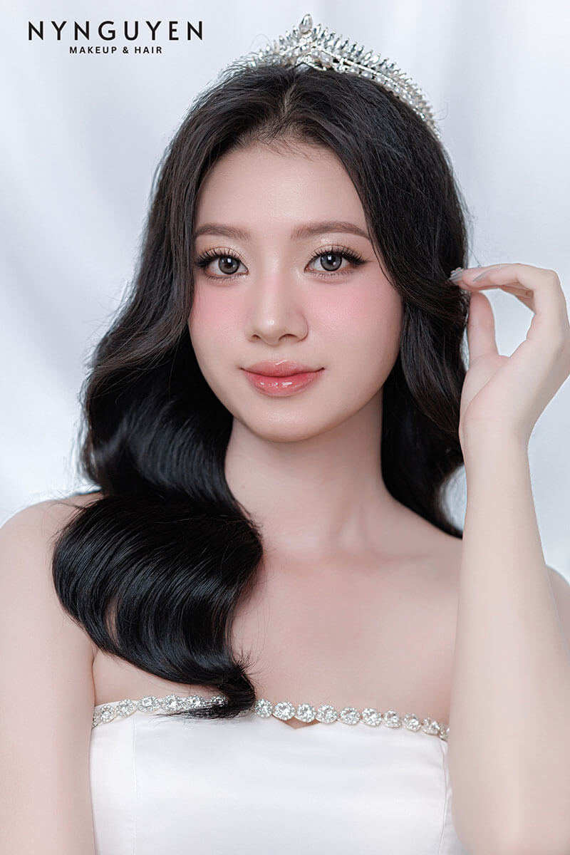 Sáng tạo với Tone Thái sắc sảo nhưng vẫn mang nét trẻ trung Sáng tạo với Tone Thái sắc sảo nhưng vẫn mang nét trẻ trung