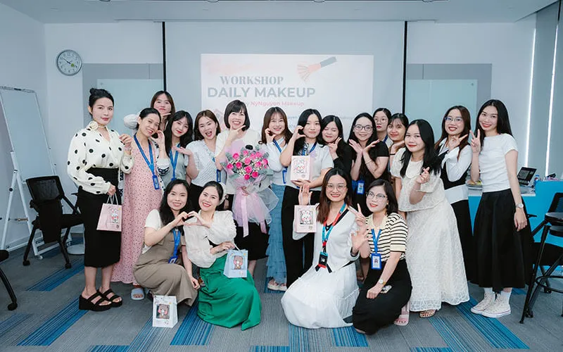 WORKSHOP: PERSONAL DAILY MAKEUP by NyNguyen Makeup