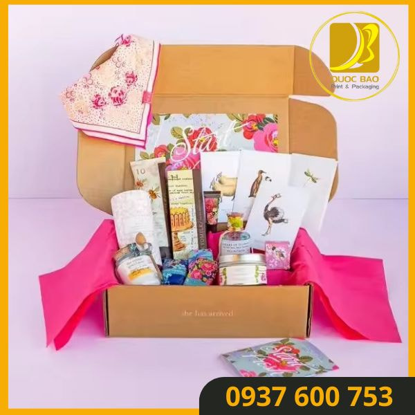Hộp Carton Đựng Quà Quốc Bảo – Chọn Lựa An Toàn, Gửi Trọn Niềm Tin