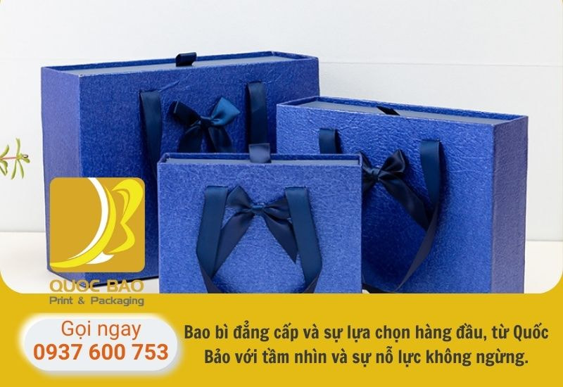 Món quà hoàn mỹ trong Hộp giấy đựng quà Tết 2025 sang trọng.