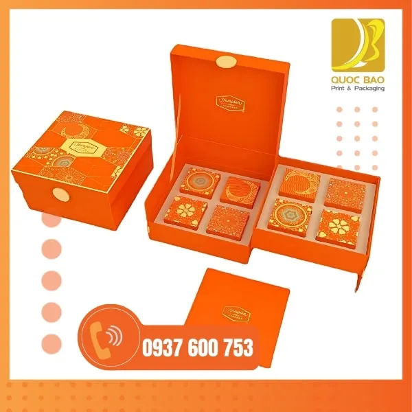 In hộp giấy cứng giúp hộp Trung Thu cao cấp trở nên sang trọng, đẳng cấp